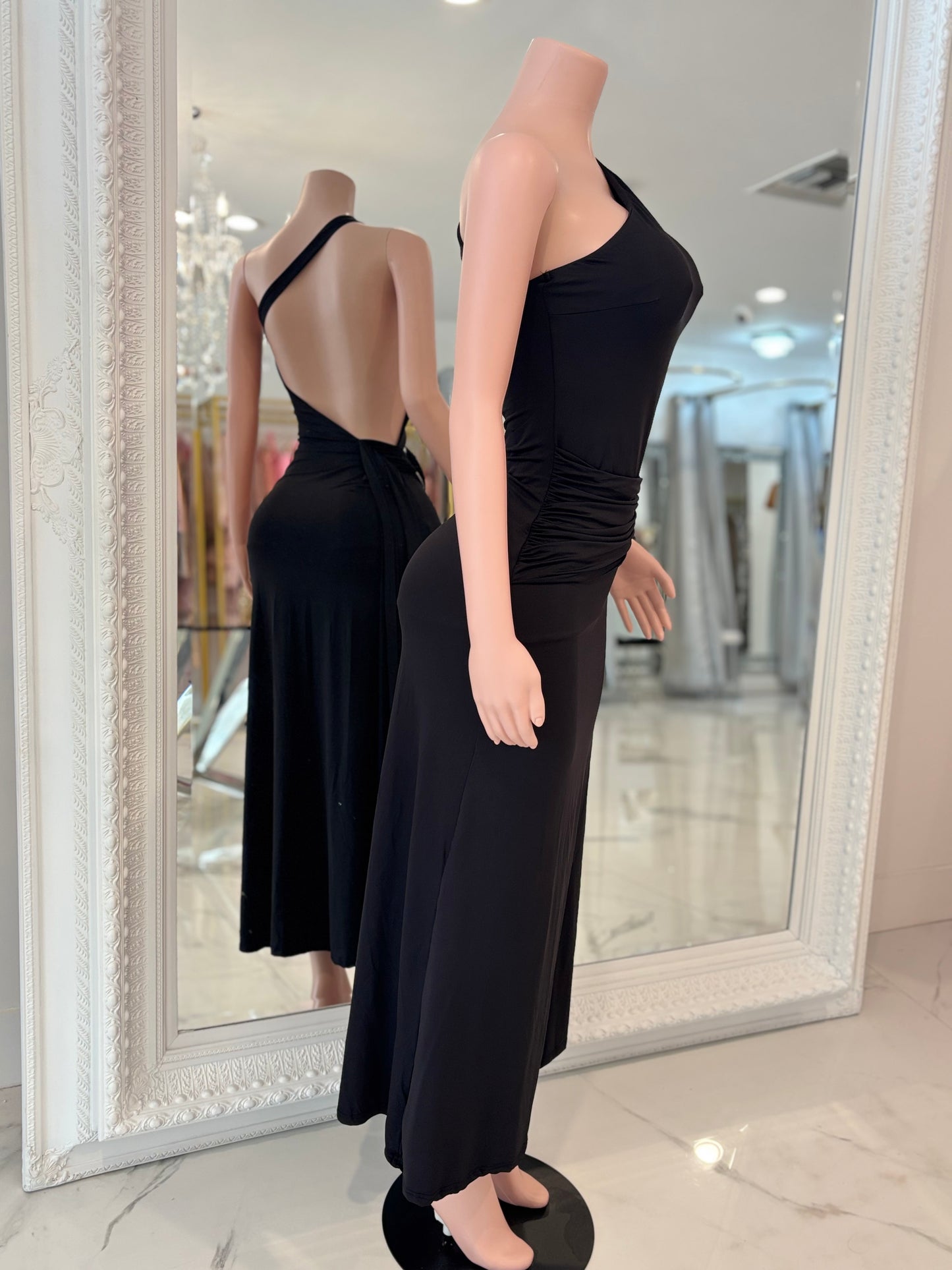 Noche The Black Maxi Dress