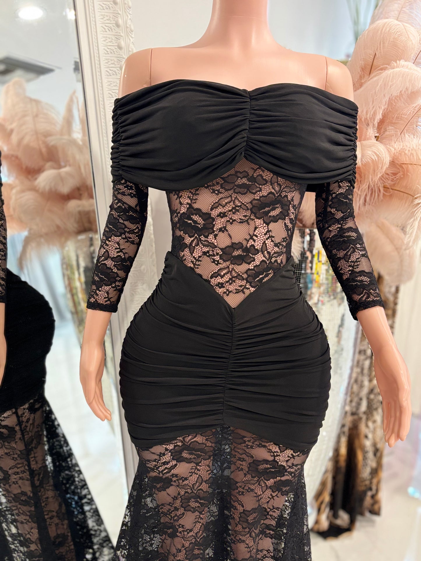 Mony Essence Lace Ruched Maxi Dress Black