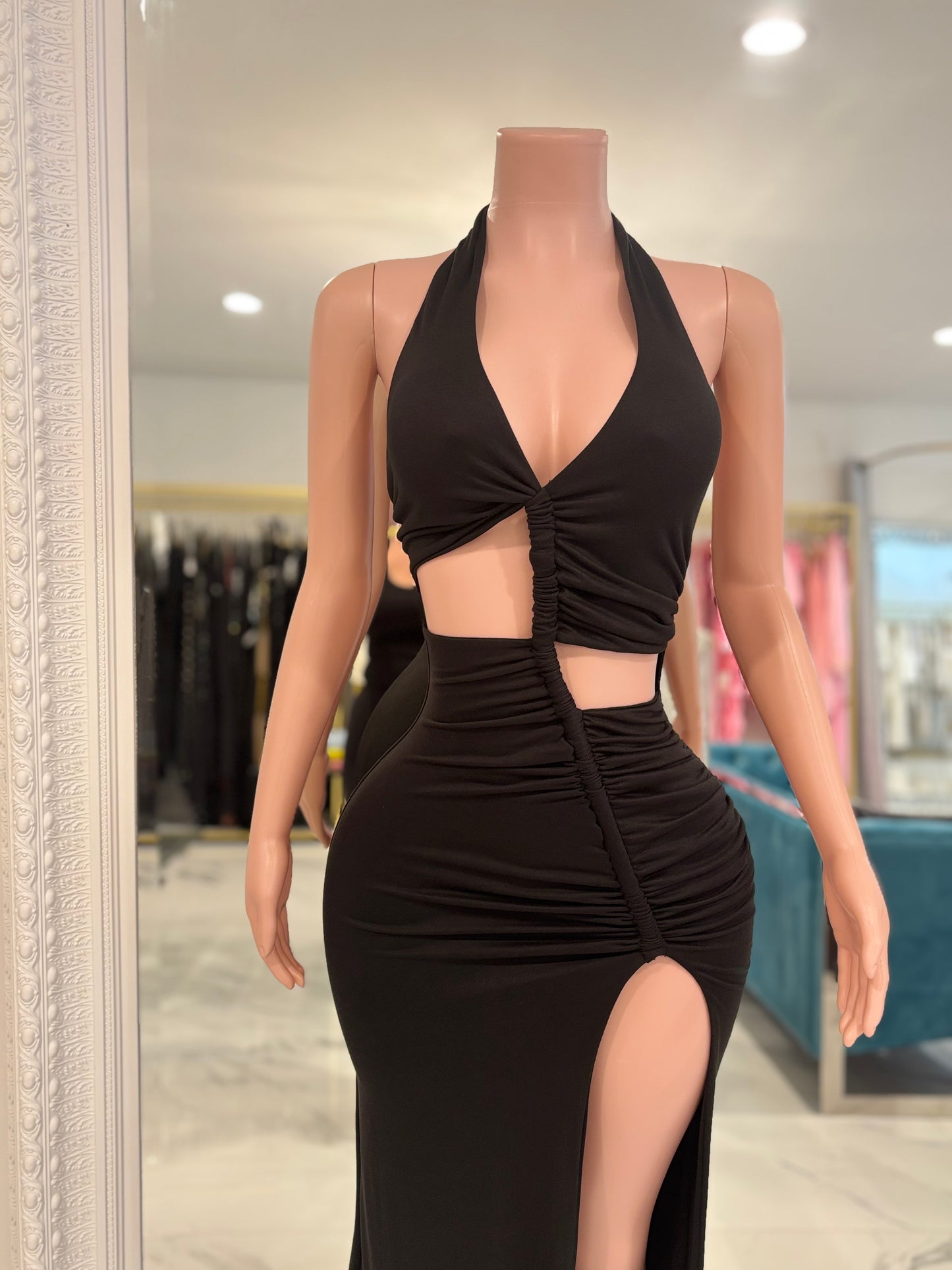 Sculpted Glow Maxi Dress Black
