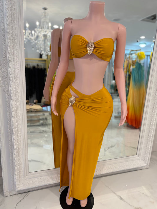Rosette Mirage Ruched Skirt Set Yellow