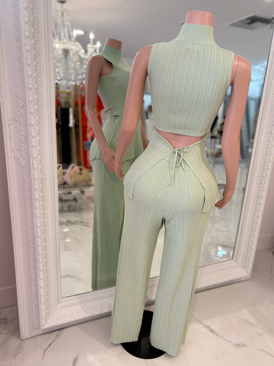 The Draped Aura Ribbet Pant Set Green