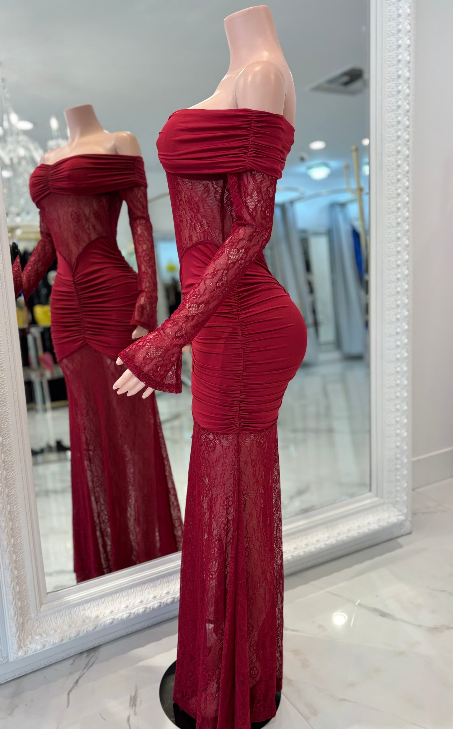 Mony Essence Lace Ruched Maxi Dress Rojo Vino