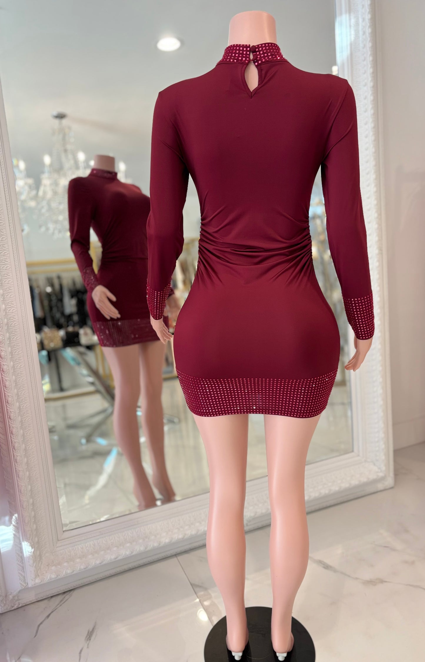 Beauty is Power Mini Dress Rojo Vino