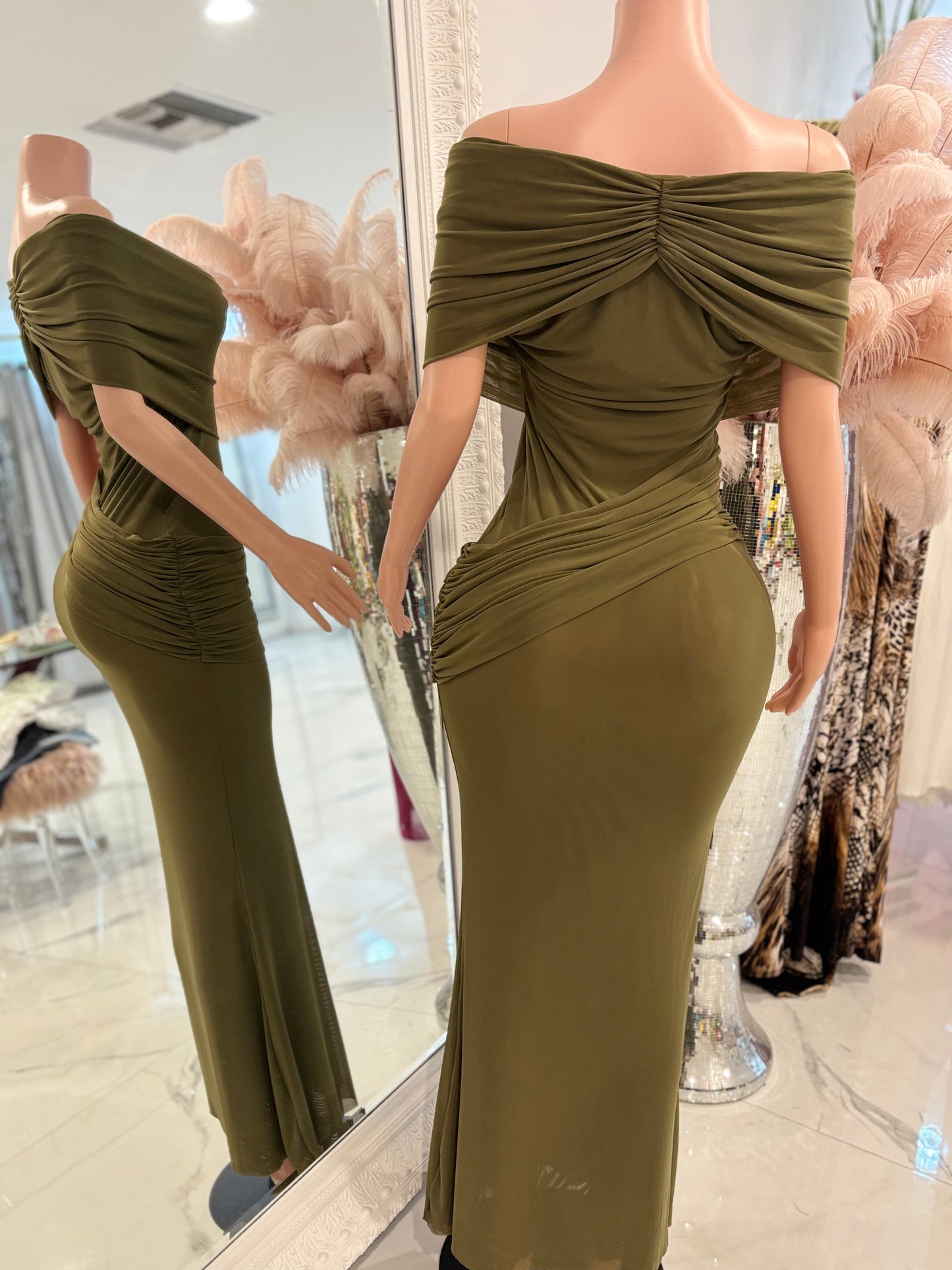 Beauty in the Mirror Maxi Dress Green