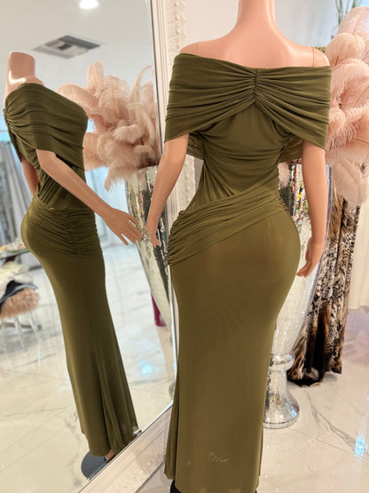 Beauty in the Mirror Maxi Dress Green