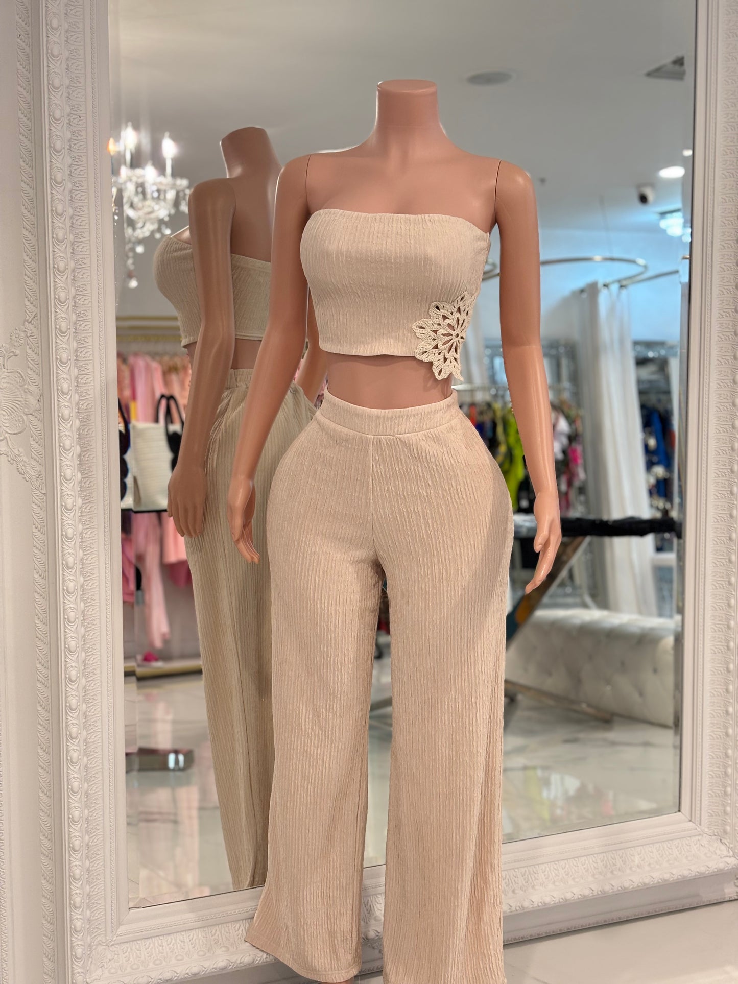 Distracción Crochet Pants Set