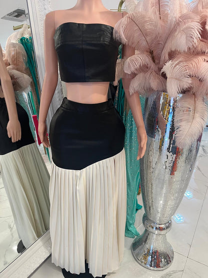 Fashion Cute Leather Skirt Set