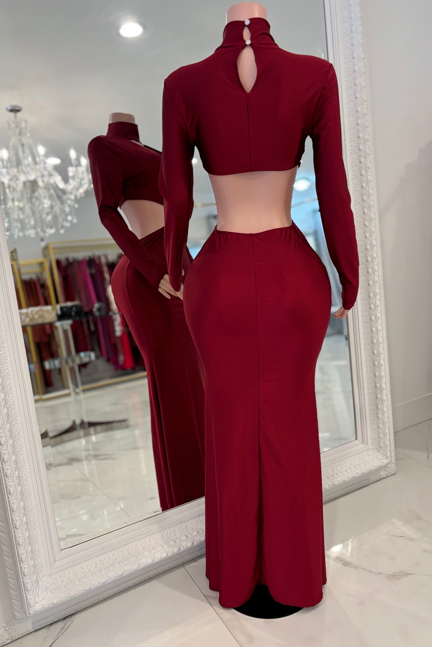 Beauty is Deadly Maxi Dress Rojo Vino