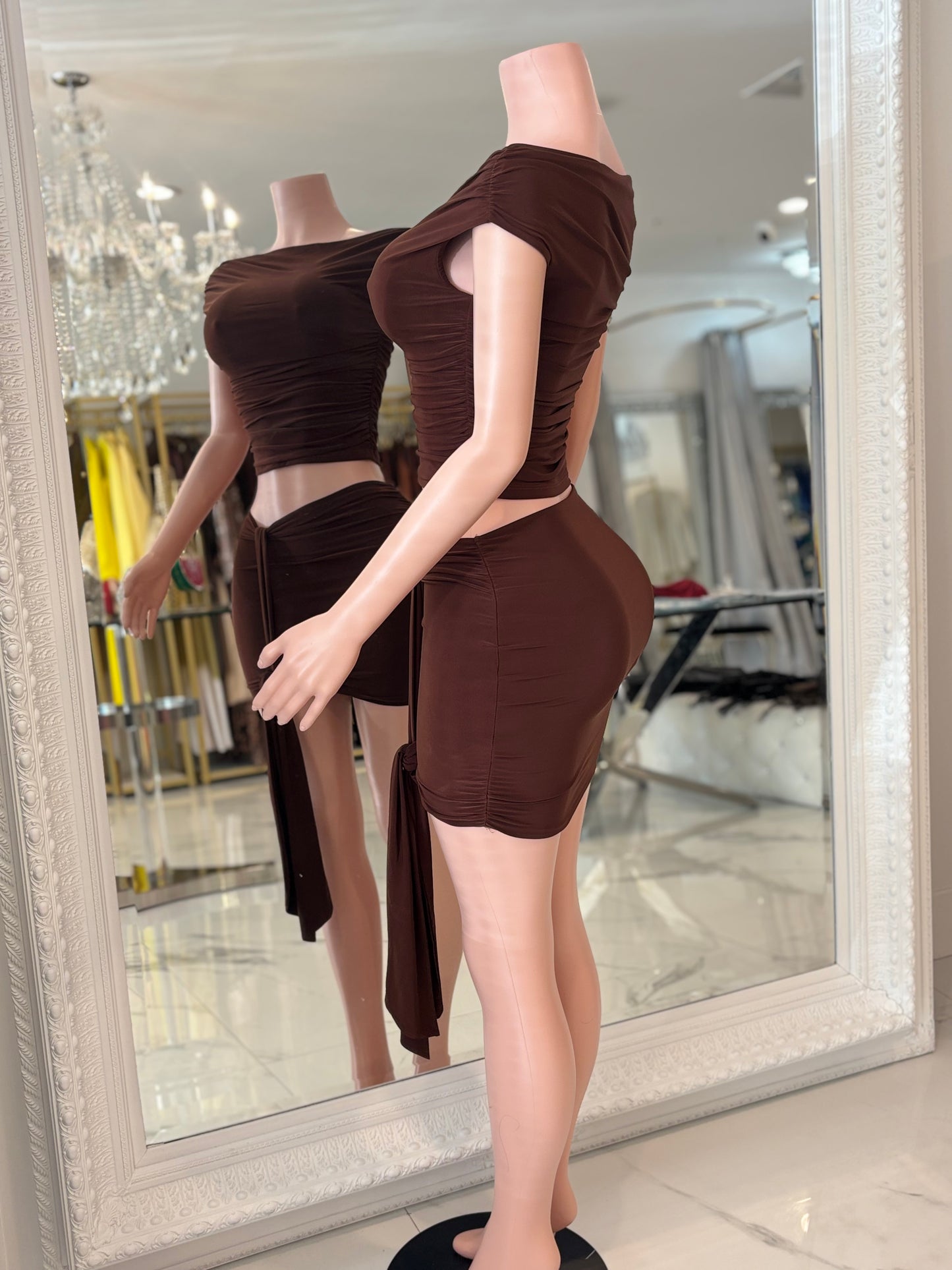 Cutella Skirt Set Brown