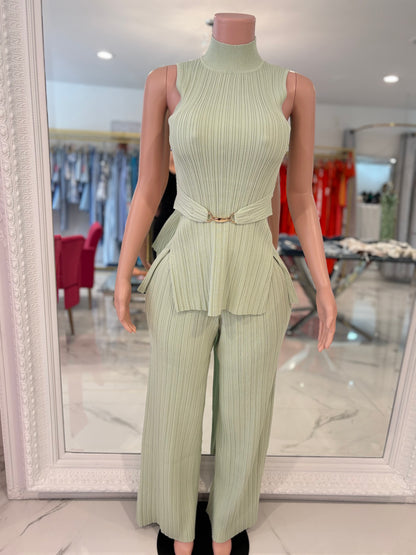 The Draped Aura Ribbet Pant Set Green