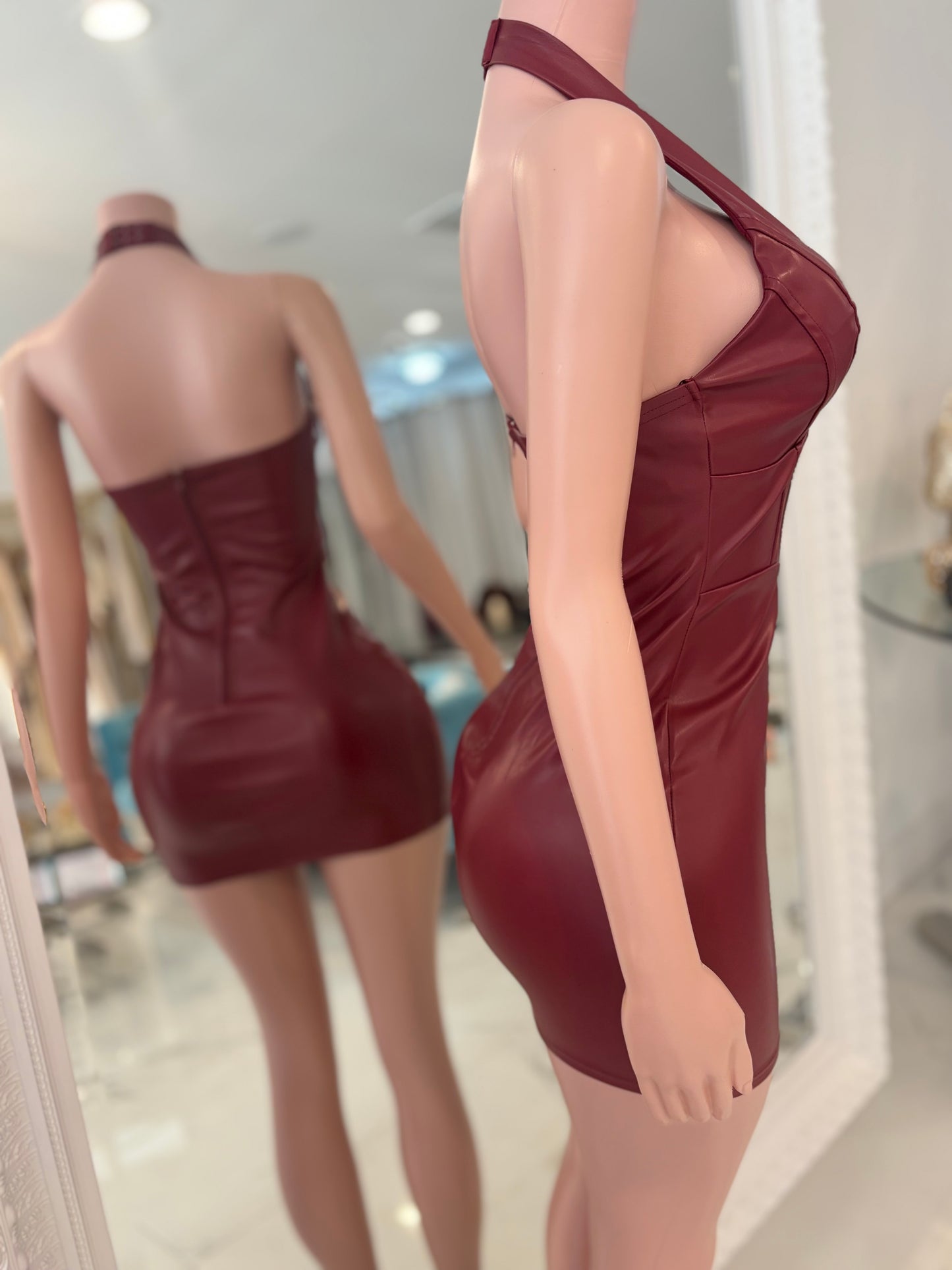 Time to Get Serious Mini Dress Rojo Vino