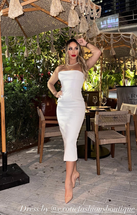Sculpted Muse Midi Dress White