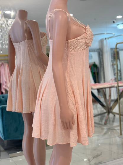 Conchas Lace Pearls Mini Dress Pink