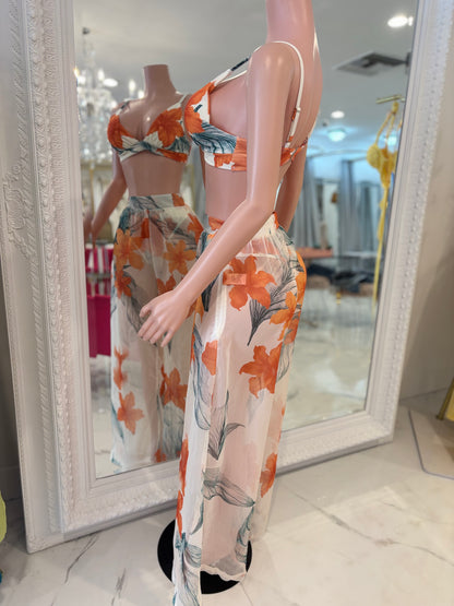 Bombshell in the Villa Pants Set