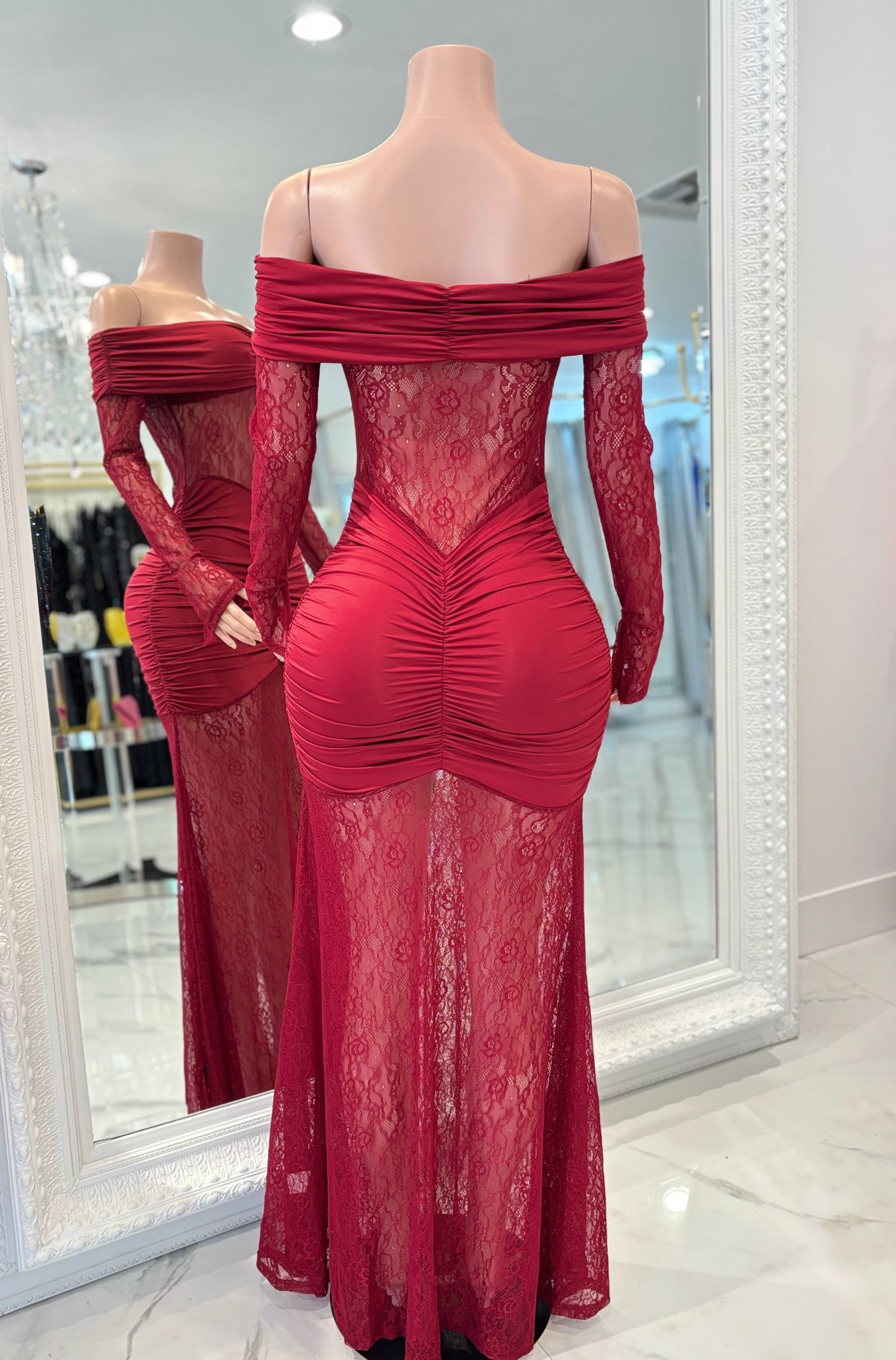 Mony Essence Lace Ruched Maxi Dress Rojo Vino