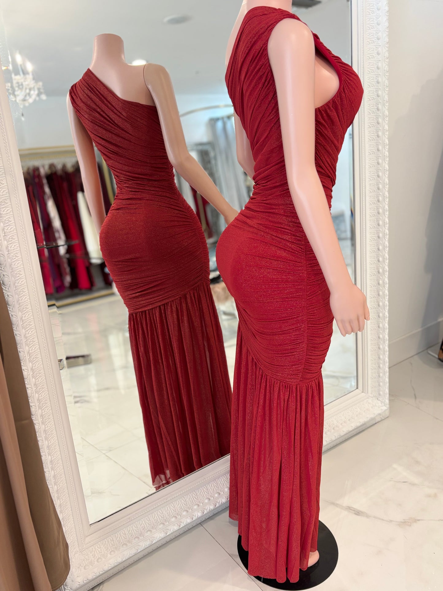 Don’t I Just Stand Out Maxi Dress Red