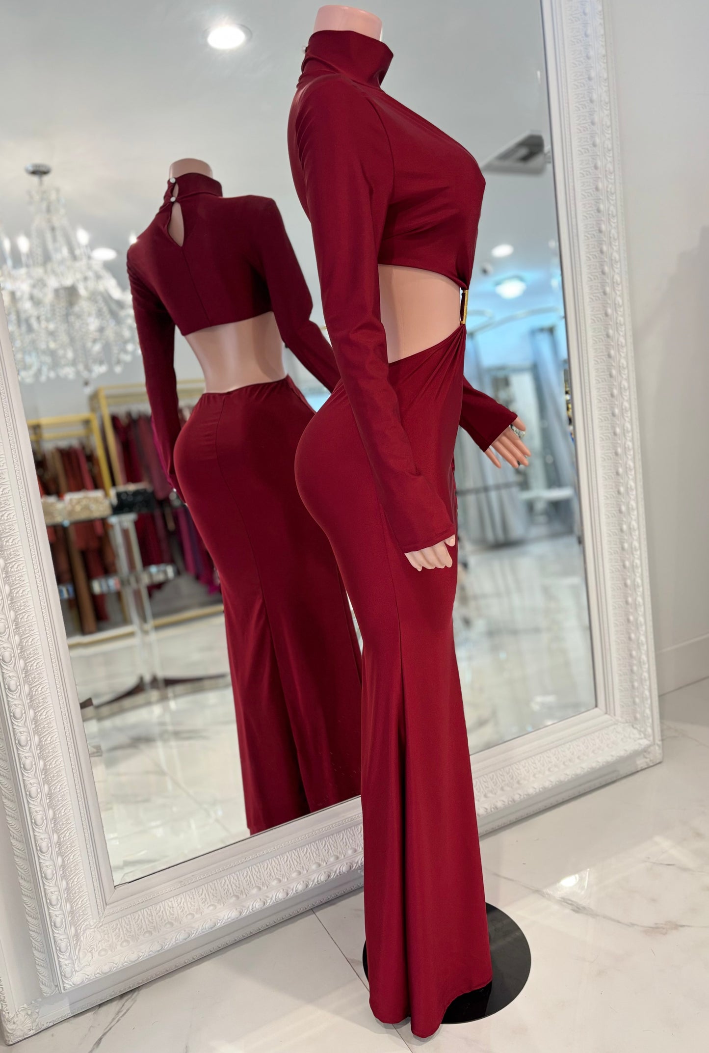 Beauty is Deadly Maxi Dress Rojo Vino