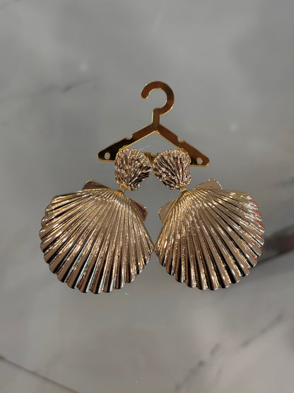 Siren’s Treasure Earrings Gold