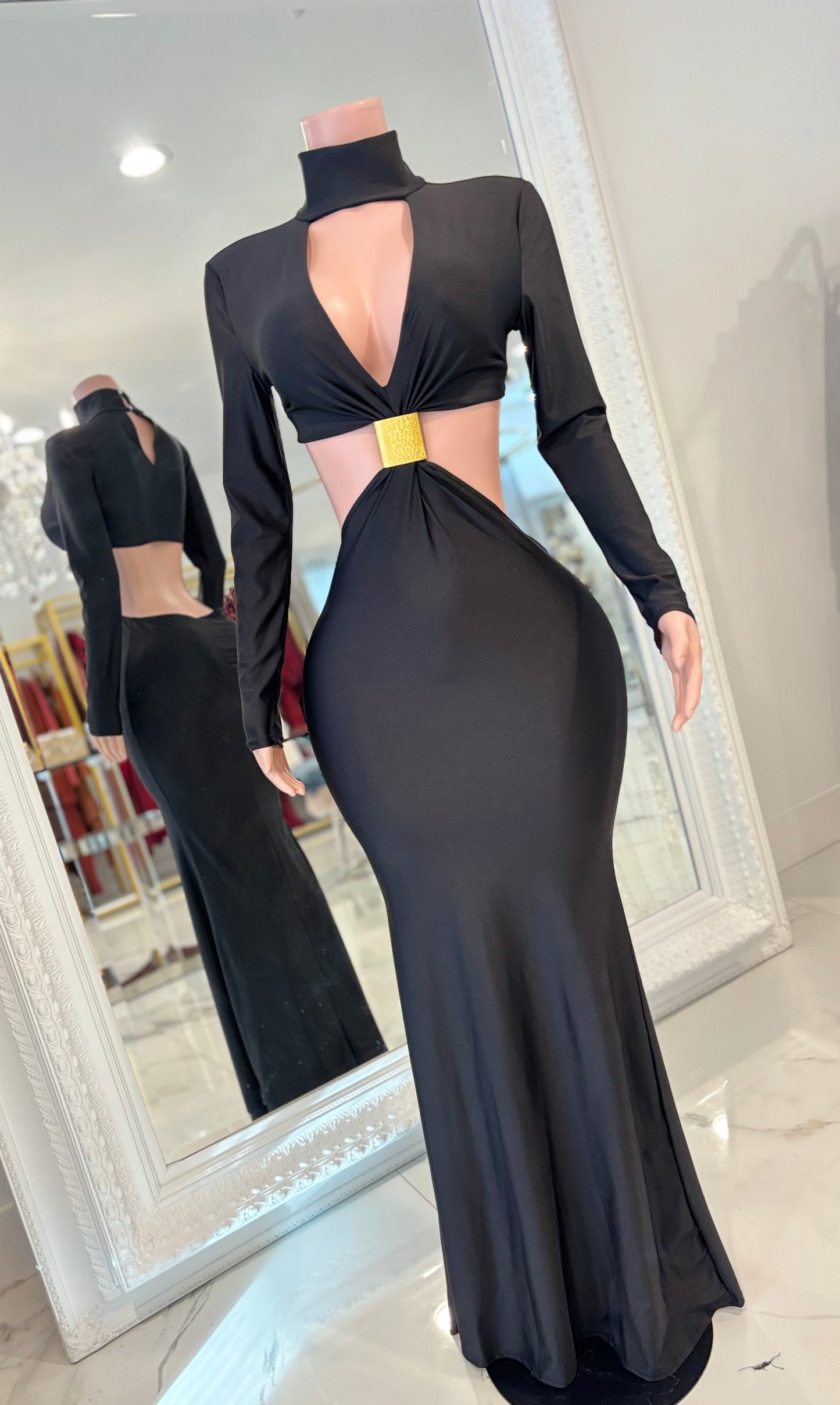 Beauty is Deadly Maxi Dress Black