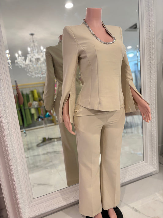 I’m a Simple Woman Pant Set Beige