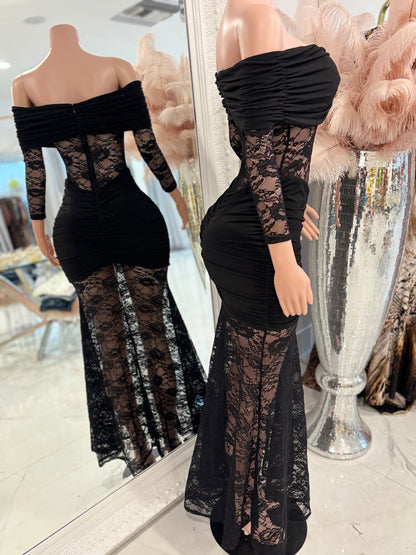 Mony Essence Lace Ruched Maxi Dress Black