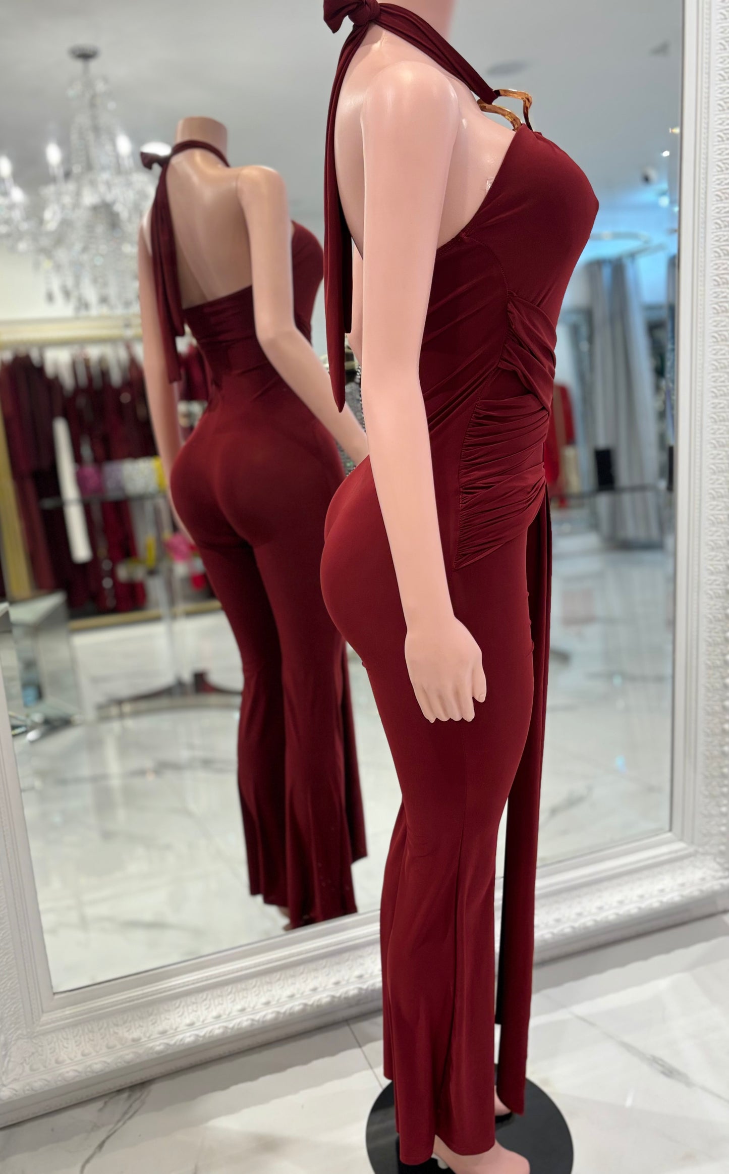 It´s All Just an Act Jumpsuit Rojo Vino