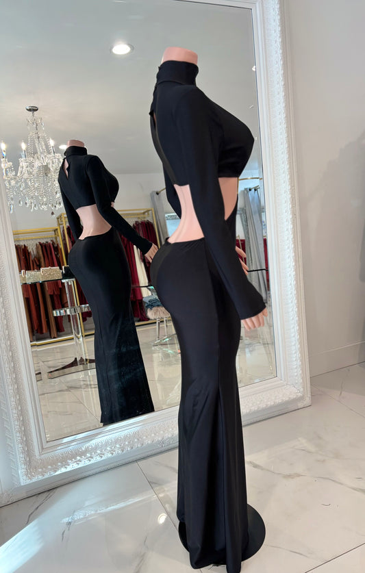 Beauty is Deadly Maxi Dress Black