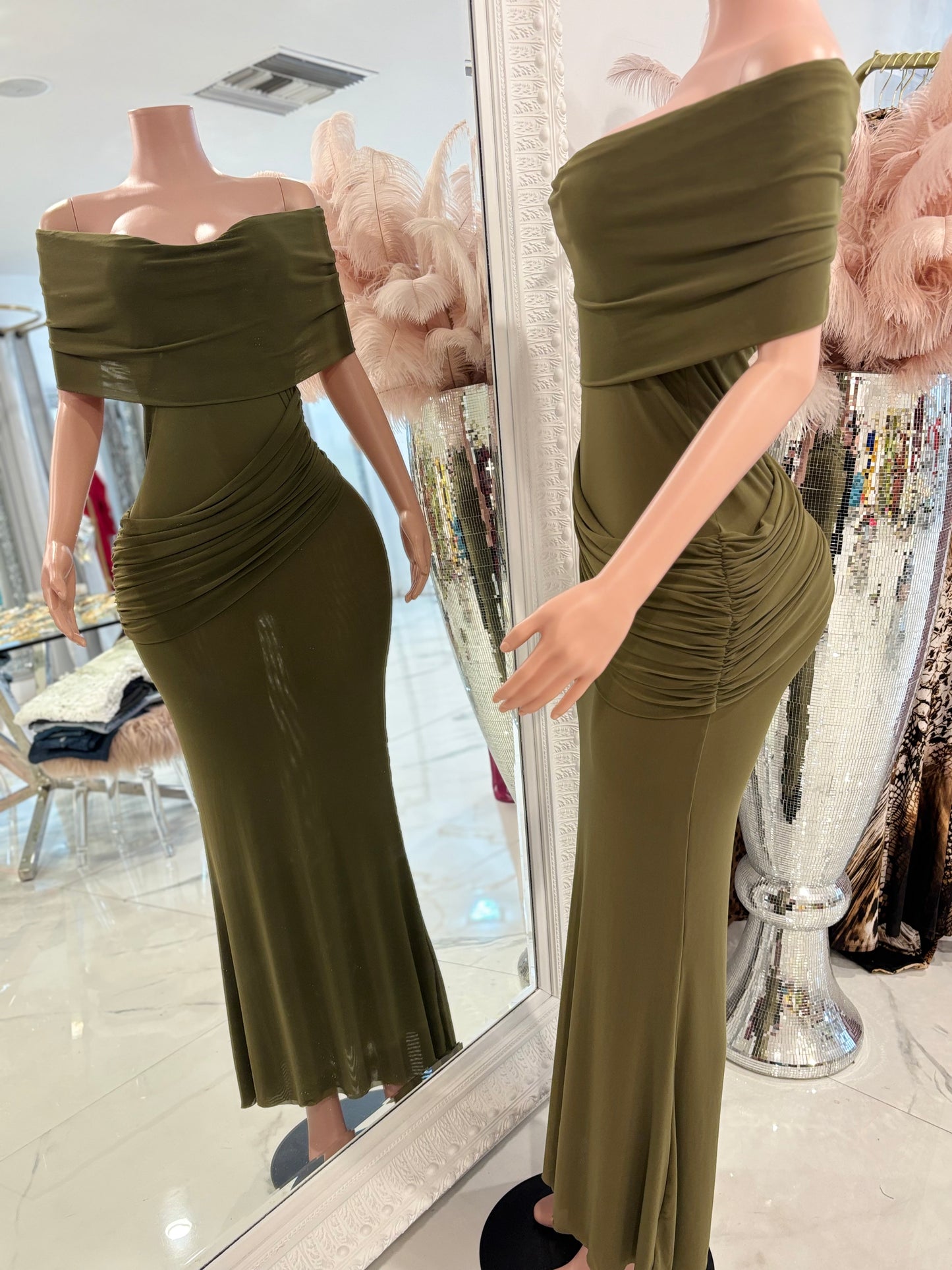 Beauty in the Mirror Maxi Dress Green