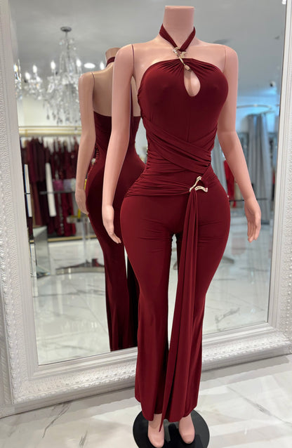 It´s All Just an Act Jumpsuit Rojo Vino