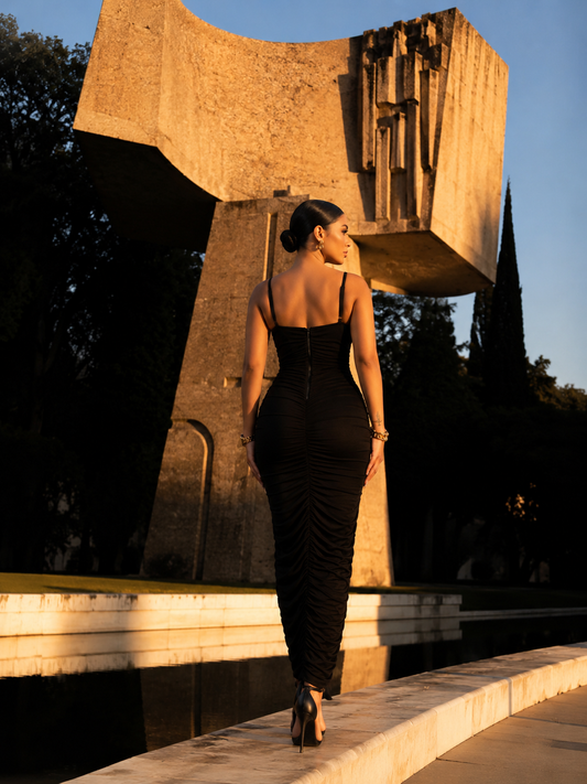 Get a Kiss Maxi Dress Black