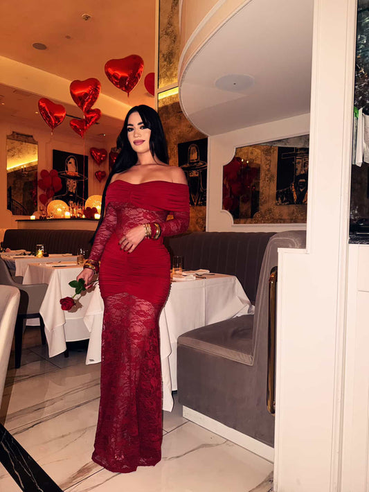 Mony Essence Lace Ruched Maxi Dress Rojo Vino