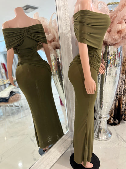 Beauty in the Mirror Maxi Dress Green