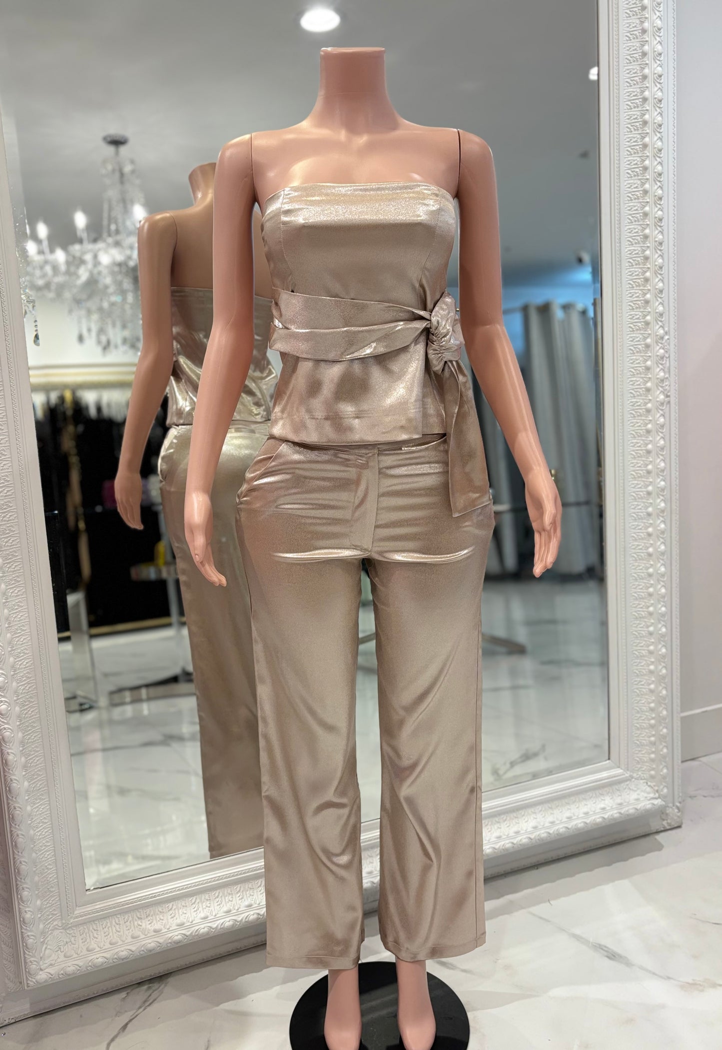 Don’t be Fooled by the Light Pant Set