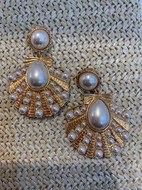 Pearls Earring Gold